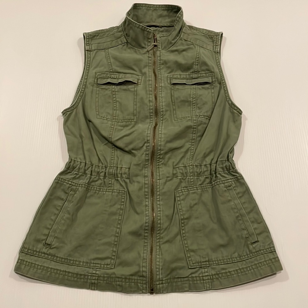 Merona Army green sleeveless jacket/vest. Women’s size Small
